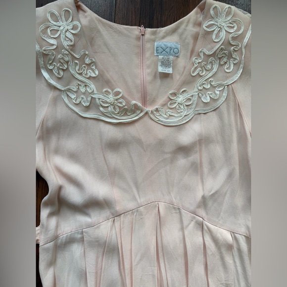 Vintage Pink Midi Dress with Embroidered Details - Picture 5 of 6